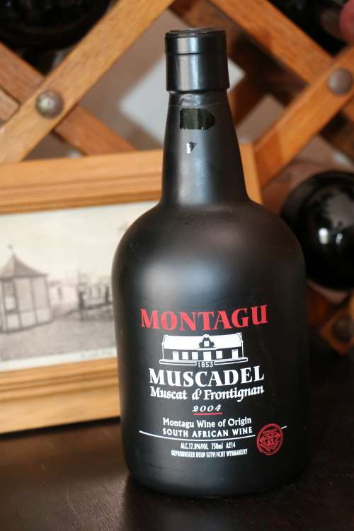 Beautiful 2004 Montagu Muscadel 750ml