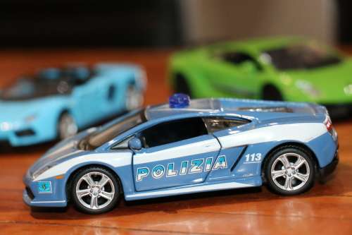 Beautiful Maisto Diecast Model - Lamborghini Gallardo (1:38)