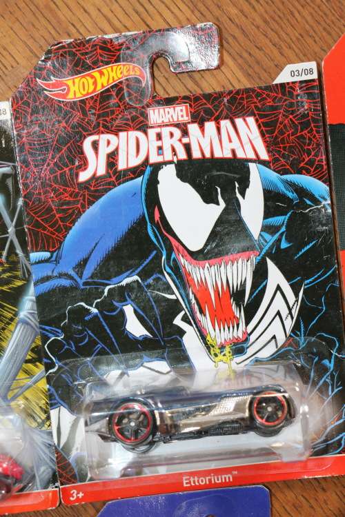 2013 HOT WHEELS Diecast Models - Marvel Spider-Man Complete Set of 8
