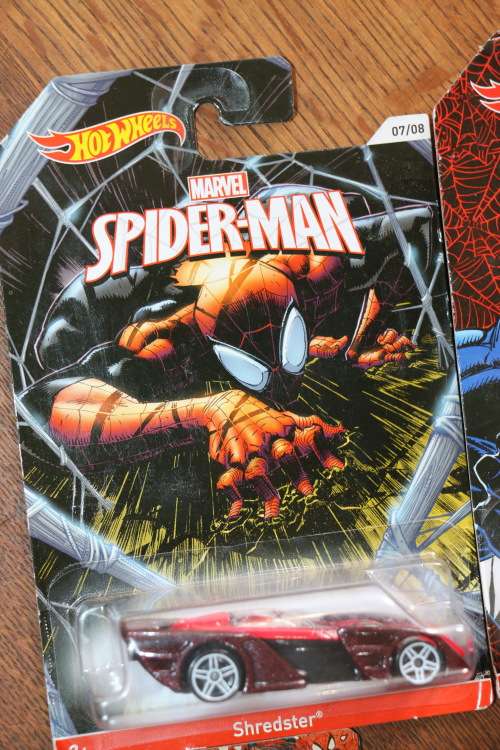 2013 HOT WHEELS Diecast Models - Marvel Spider-Man Complete Set of 8