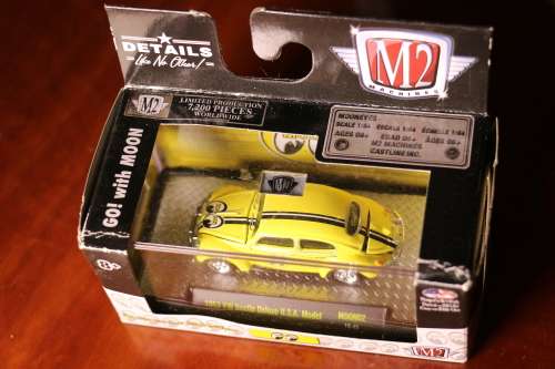 M2 Machines Limited Edition Diecast Model - 1953 VW Beetle Deluxe USA Model - MOON Equipped
