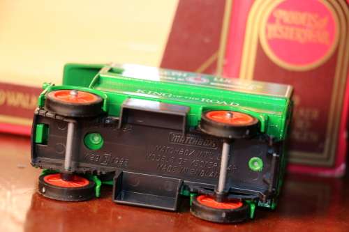 Vintage MATCHBOX Models of Yesteryear Diecast Models - 1919 Walker Electric Van - Limited Edition