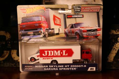 Hot Wheels Car Culture Diecast Model - Team Transport  - Nissan Skyline HT 2000GT-X Sakura Sprinter