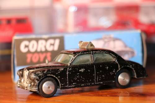 Vintage CORGI TOYS Diecast Model - Riley Pathfinder Police Car