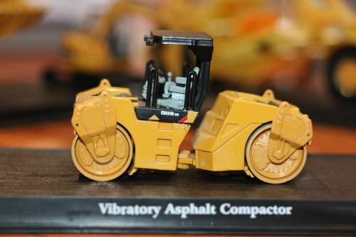 Construction Diecast Model - Vibratory Asphalt Compactor
