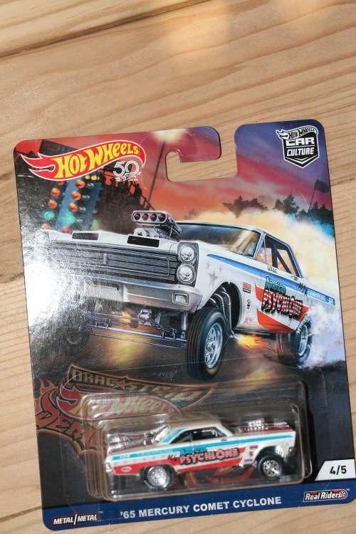 HOT WHEELS DRAG STRIP DEMONS Diecast Model - '65 MERCURY COMET CYCLONE