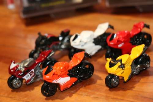HOT WHEELS Diecast Model Set - Ducati Motorcycles x 6