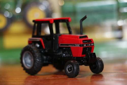 ERTL Farm Tractor Diecast Models - Case International 2594 Tractor
