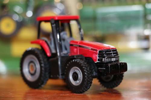 ERTL Farm Tractor Diecast Models - Case International MX200 Tractor