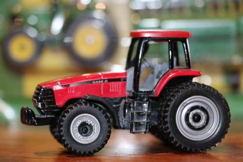 ERTL Farm Tractor Diecast Models - Case International MX220 Tractor