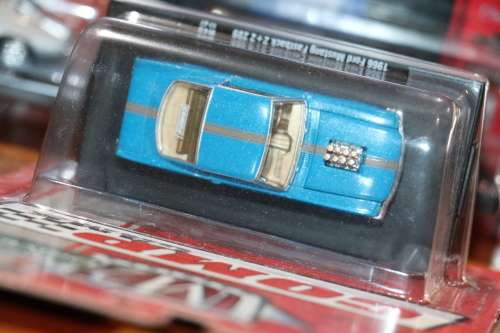 M2 Machines Auto Drivers Diecast Model - 1966 Ford Mustang Fastback 2+2 289