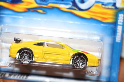 2000 HOT WHEELS Diecast Model - FERRARI F355