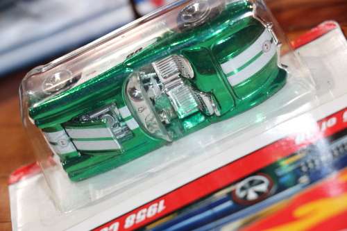 HOT WHEELS Classics Diecast Model - 1958 Corvette