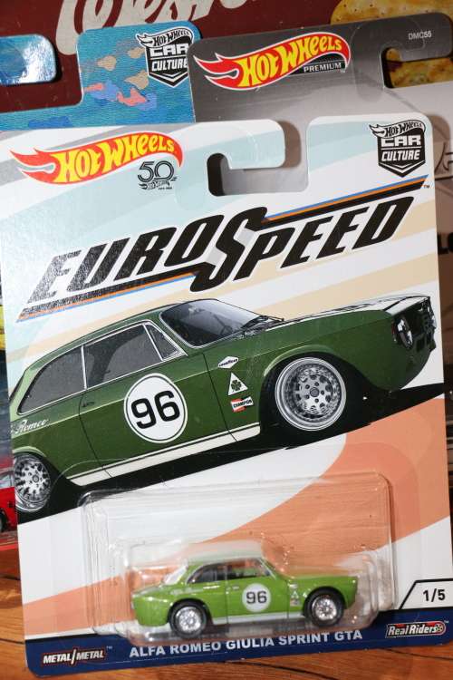HOT WHEELS Premium Diecast Model - Car Culture - Alfa Romeo Giulia Sprint GTA