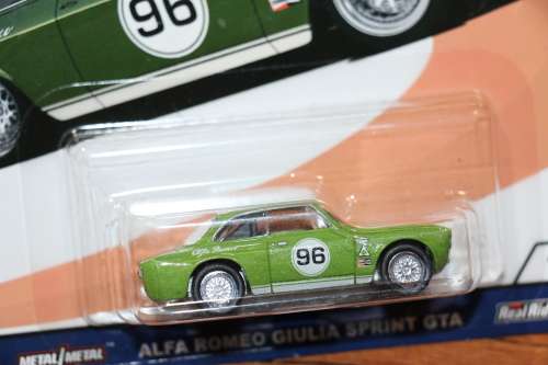 HOT WHEELS Premium Diecast Model - Car Culture - Alfa Romeo Giulia Sprint GTA