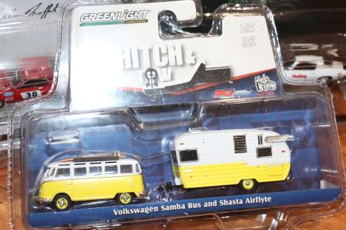 Greenlight Limited Edition Diecast Model - Volkswagen Samba Bus & Shasta Airflyte