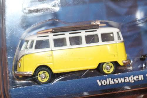 Greenlight Limited Edition Diecast Model - Volkswagen Samba Bus & Shasta Airflyte