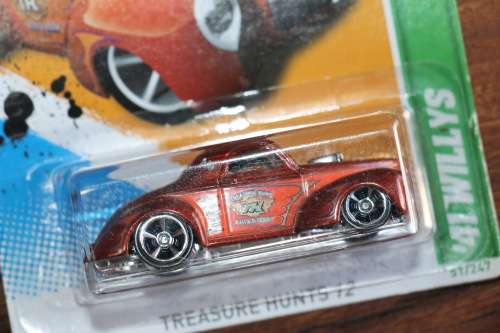 Hot Wheels Diecast Model - Treasure Hunt - '41 Willys