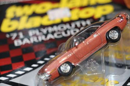 ERTL Racing Champions Diecast Model - Two-Lane Blacktop '71 Plymouth Barracuda