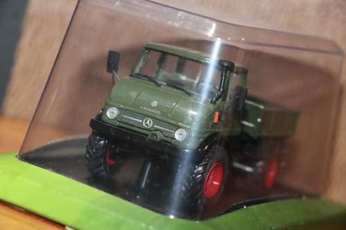 Universal Hobbies Diecast Model - Mercedes Unimog 406 A - 1970