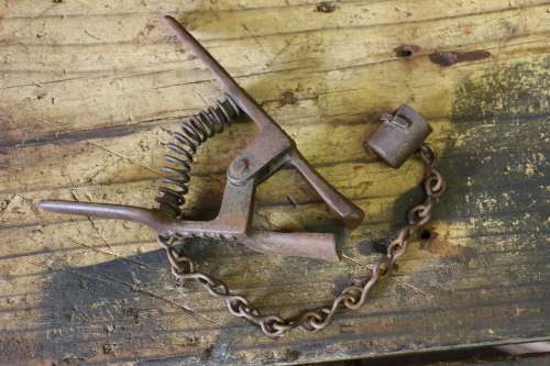 Antique Monument Brand Clamp