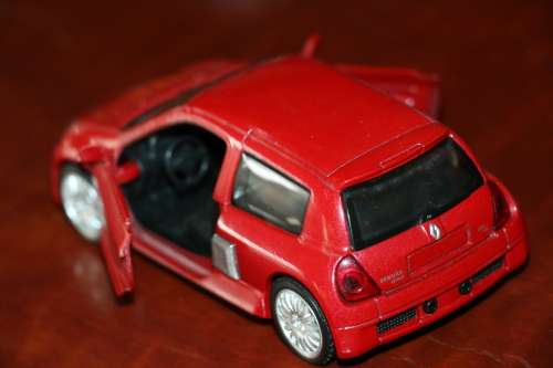 New Ray Collectors Die Cast Models - Renault Clio V6