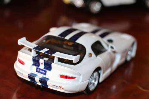 Maisto Collectors Die Cast Models - Dodge Viper