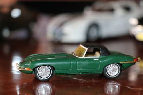 Matchbox DINKY Collectors Die Cast Models - E Type Jaguar