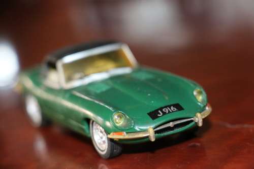 Matchbox DINKY Collectors Die Cast Models - E Type Jaguar