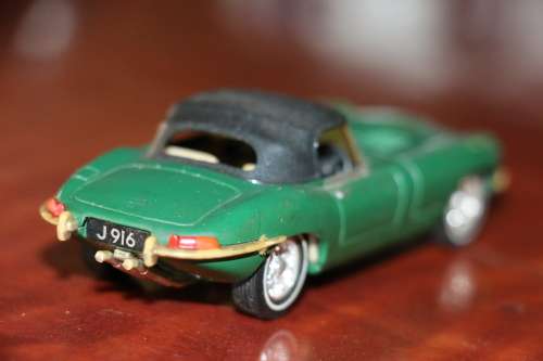 Matchbox DINKY Collectors Die Cast Models - E Type Jaguar