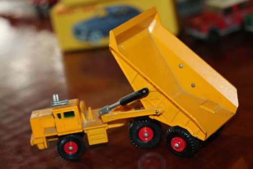 Matchbox Collectors Die Cast Model - King Size Dump Truck
