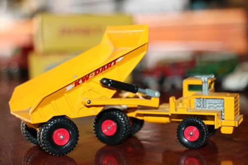 Matchbox Collectors Die Cast Model - King Size Dump Truck