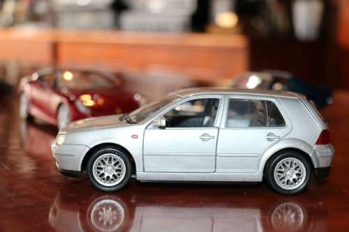 WELLY Collectors Die Cast Model - VW Golf GTI