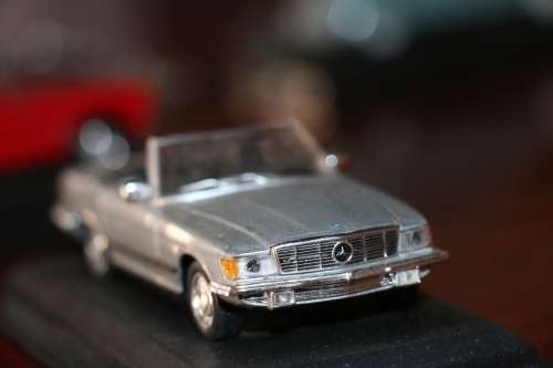 Collectors Die Cast Model - Mercedes Benz 350SL
