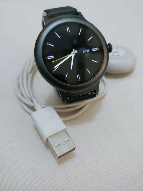 LG w270 Smart Watch