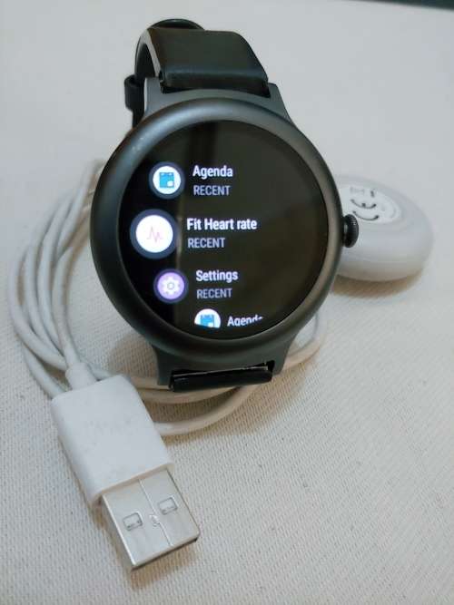 LG w270 Smart Watch