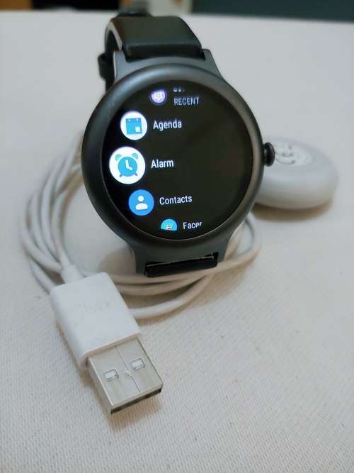 LG w270 Smart Watch