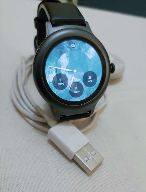 LG w270 Smart Watch