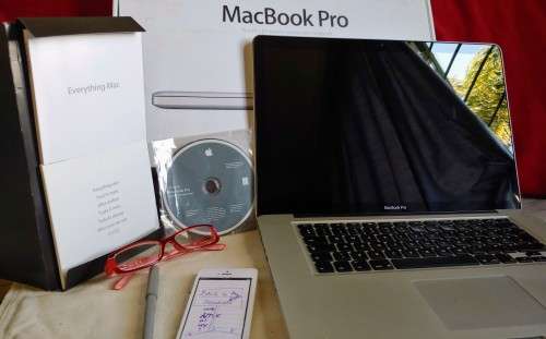 Apple Macbook Pro 15.4`, i7, 2.66ghz, 8gb Ram, 750gb HDD (Mid 2010)