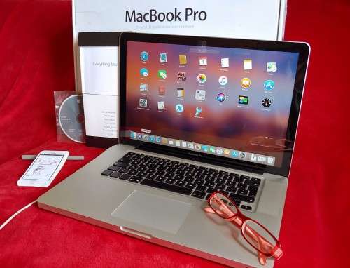 Apple Macbook Pro 15.4`, i7, 2.66ghz, 8gb Ram, 750gb HDD (Mid 2010)