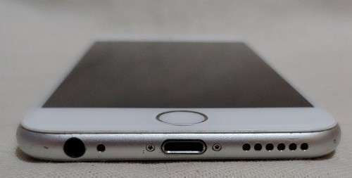 Apple iPhone 6 (16GB) in fantastic condition.