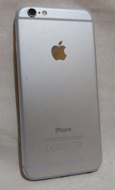 Apple iPhone 6 (16GB) in fantastic condition.