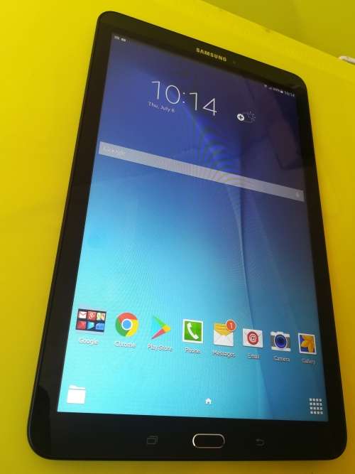 Samsung Galaxy Tab E (SM-T561) 9.6` 8GB Tablet with WiFi and 3G