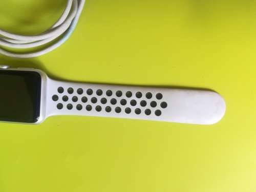 Advanced Series 1 Apple Watch (with white/grey nike strap and charger)
