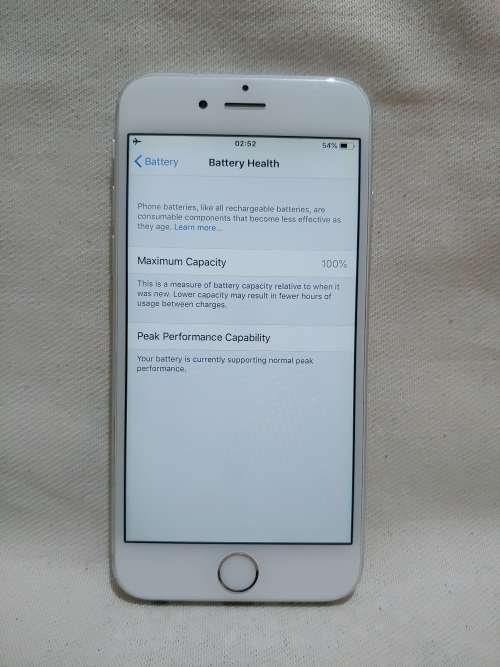 Apple iPhone 6 (16GB) in fantastic condition.