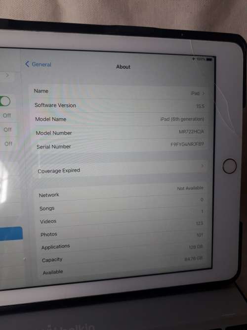 Apple iPad 6th Generation (2018) 128GB Wifi/4G (Includes Belkin Magic Keyboard Case)
