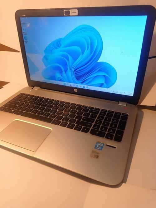 i7 HP ENVY - Beats Audio, Windows 11, 8 GB Ram, 128 GB SSD, Silver Notebook (15.6`)