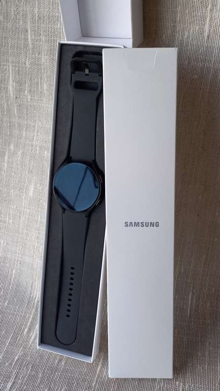 Samsung Galaxy Watch 4 (SM-R870) Smartwatch (44mm) - Black