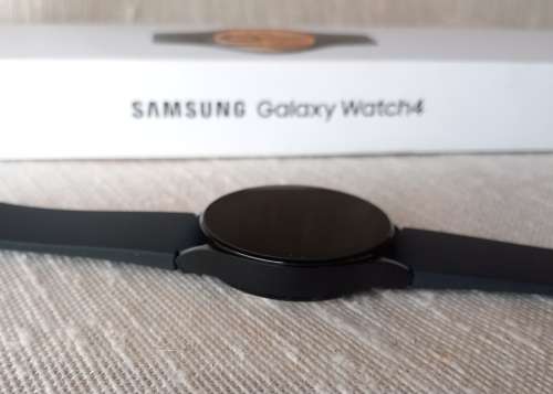 Samsung Galaxy Watch 4 (SM-R870) Smartwatch (44mm) - Black