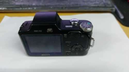 Sony Cyber-shot H3, 8.1 mega pixels, 10x optical zoom in great working condition